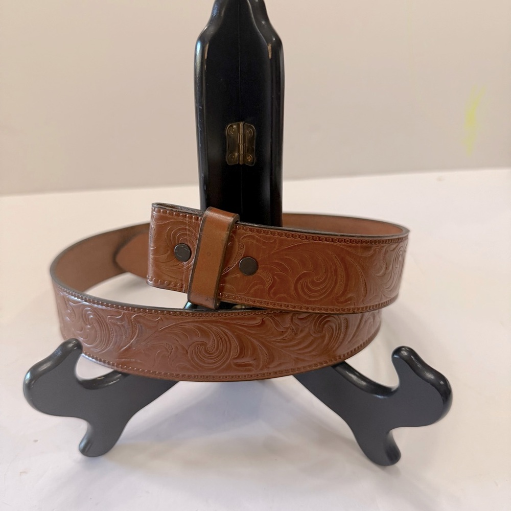 Western Steer-hide Tooled Belt unisex size med-36-38 buckle less add your own